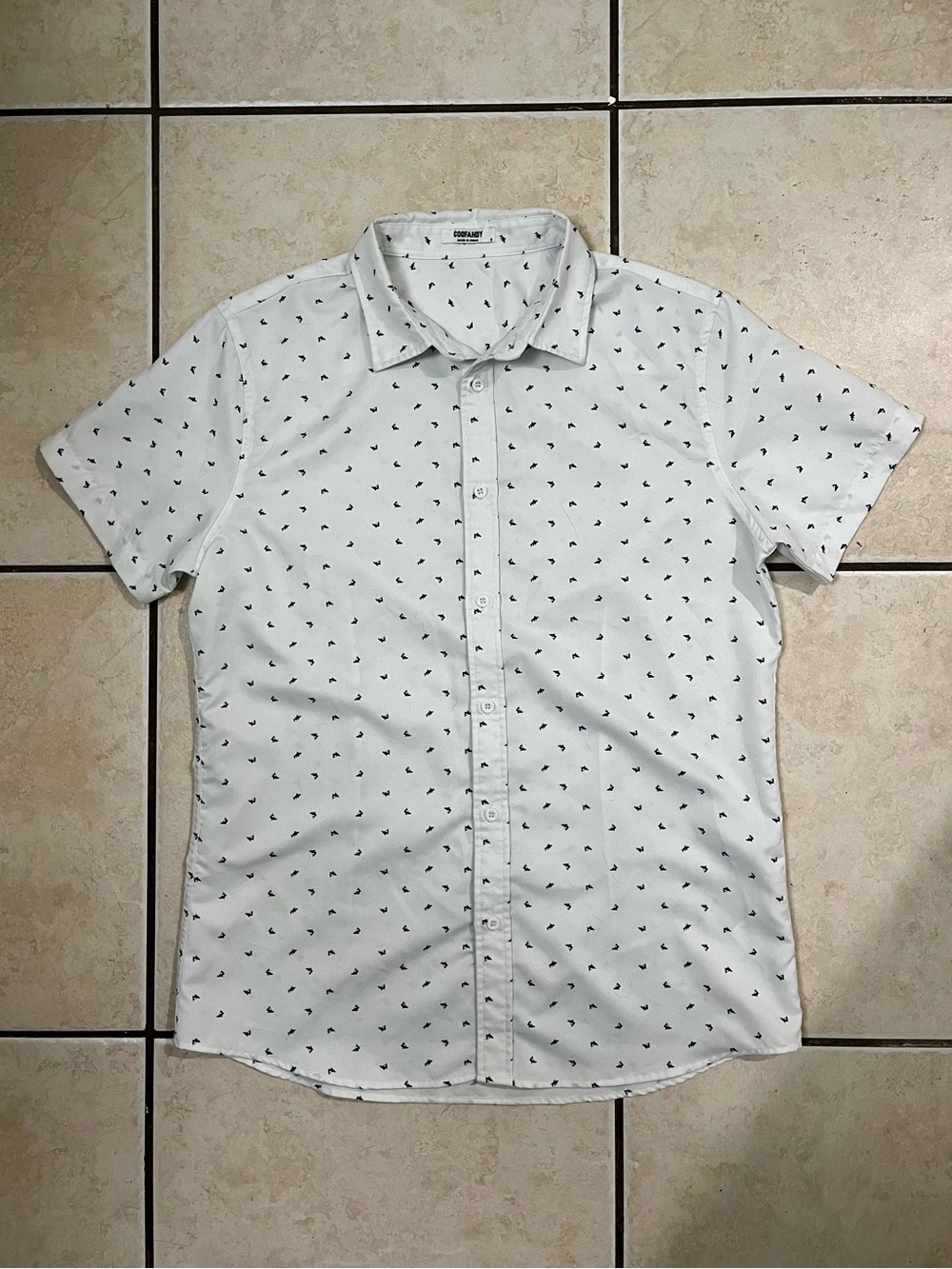 Coofandy Modern White Short-Sleeve Button-Up Shirt with Micro Print